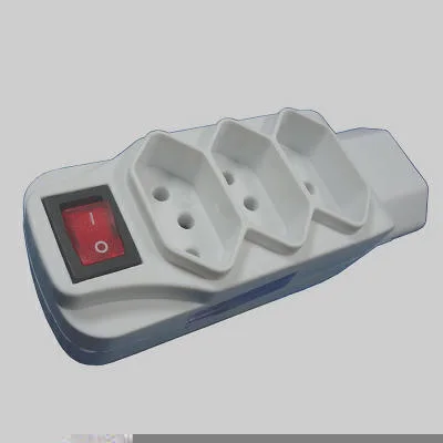 Adaptador Univ. 4 Tomadas 2P+T c/ Interruptor Liga/Desliga DNI DNI7013