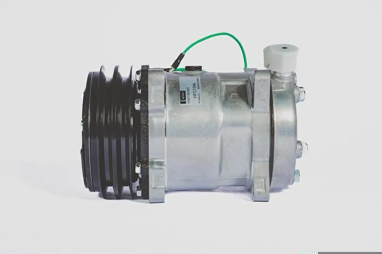 Compressor DENSO YN437190-0221RC